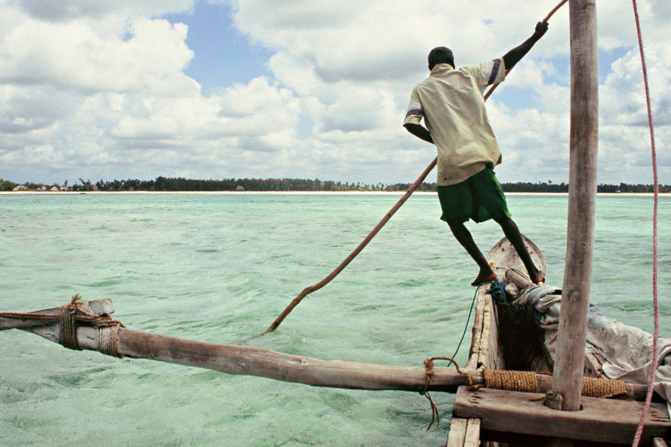 Pêcheur à Zanzibar, une destination de l'Heure Vagabonde