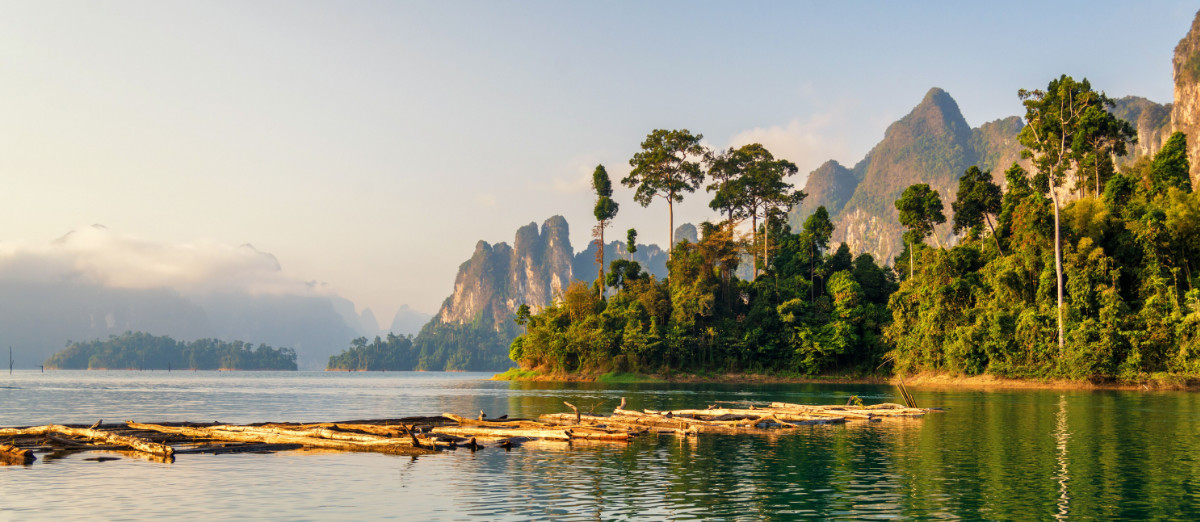 Thaïlande coucher de soleil sur la côte