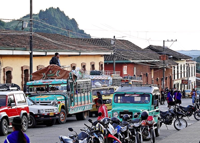 village marche colombie